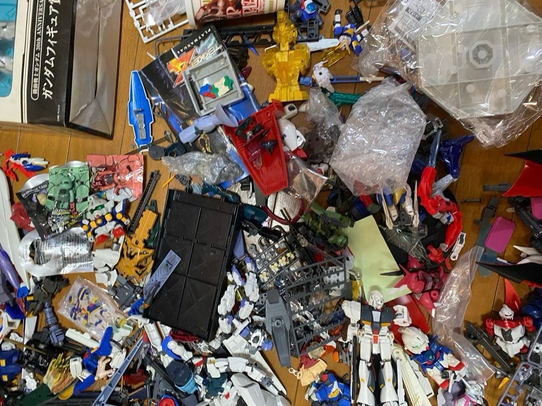 ガンプラ　大量　まとめ売り　フィギュア　hg ベアブリック　その他