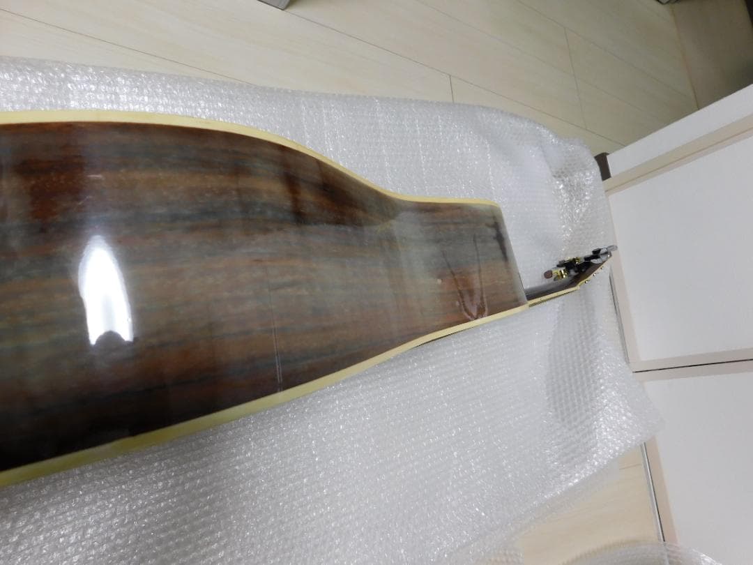 Yamaki YW-35 アコースティックギター　白濁あるも音は健在　キズ少ない