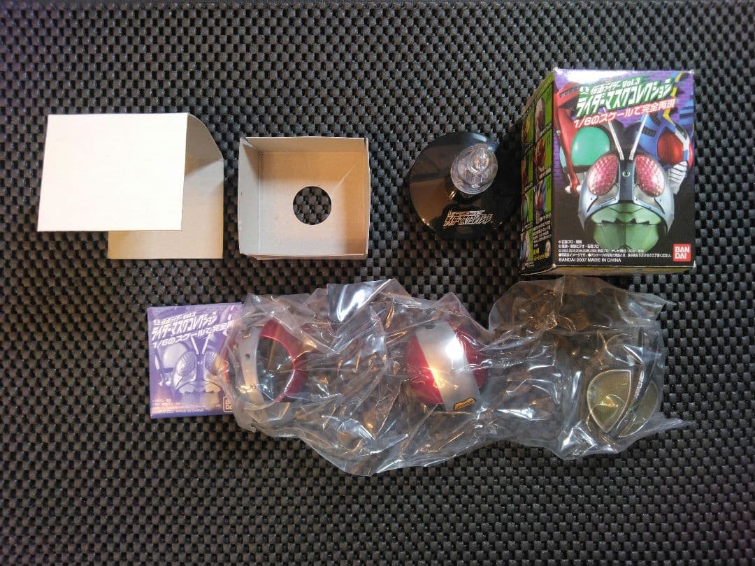 ②マスコレ【未開封】仮面ライダー555ブラスター　発光台座　シークレット