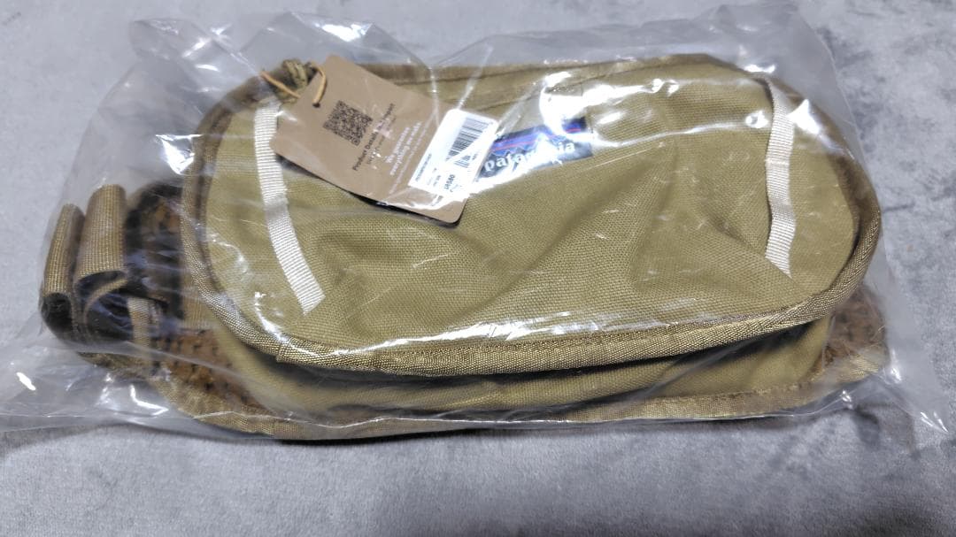 patagonia フィールドスミス・ヒップ・パック5L(Classic Tan