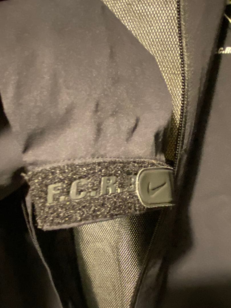 FCRB ナイロンジャケット