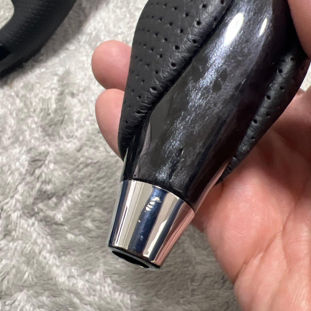 200ハイエース用ブラックウッドパンチングレザーコンビハンドル