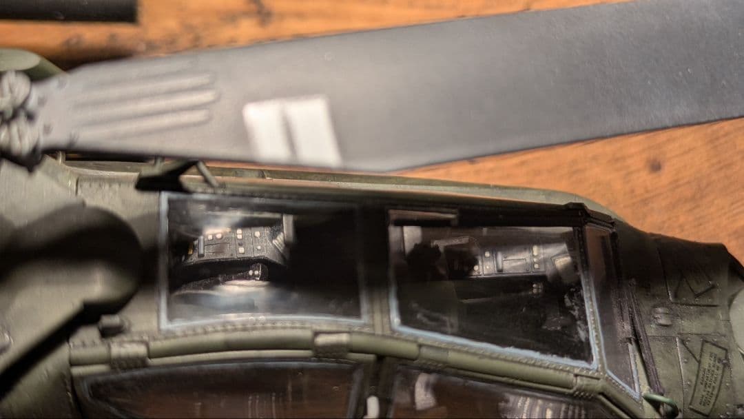 プラモデル完成機　1/48　AH-64Dアパッチ・ロングボウ