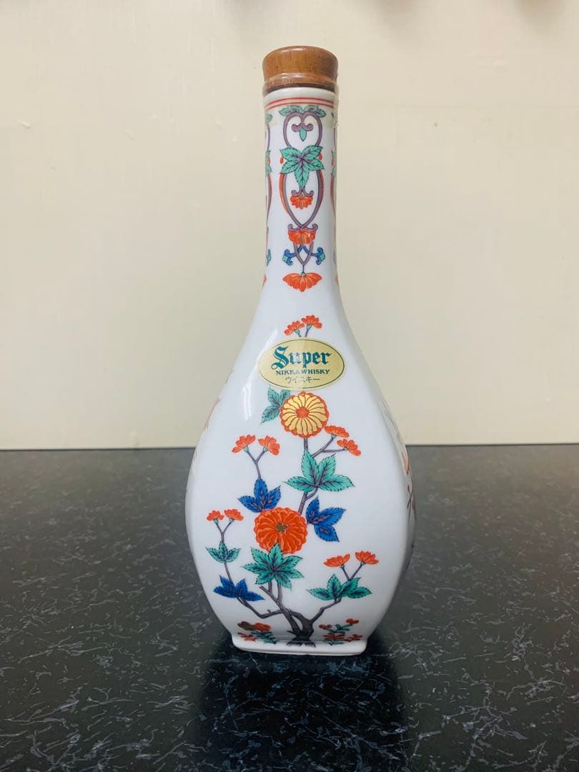 スーパーニッカ　有田焼　陶器ボトル　600ml 43%　古酒未開栓