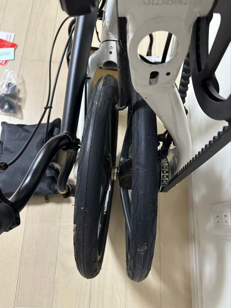 GIANT Momentum HalfwayGatesベルトドライブ折畳み自転車