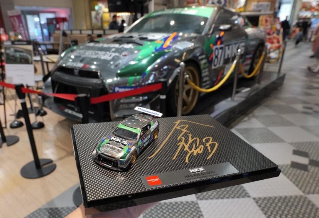 EIDOLON 1/43 SCALE HKS R35 GT1000+ サイン入り