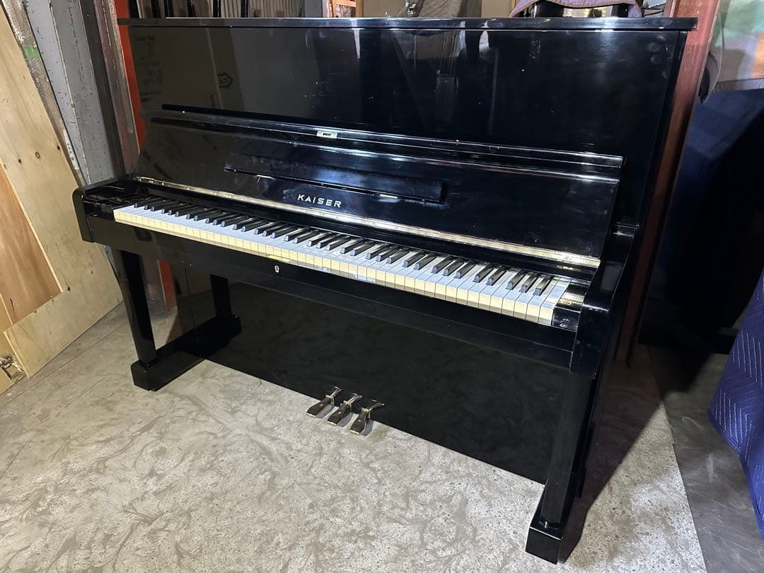 【超お買い得特価】KAISER M アップライトピアノ