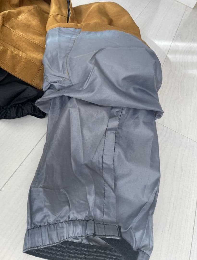 スノーボードウエア　Namelessage Lサイズ　上下　セットアップ