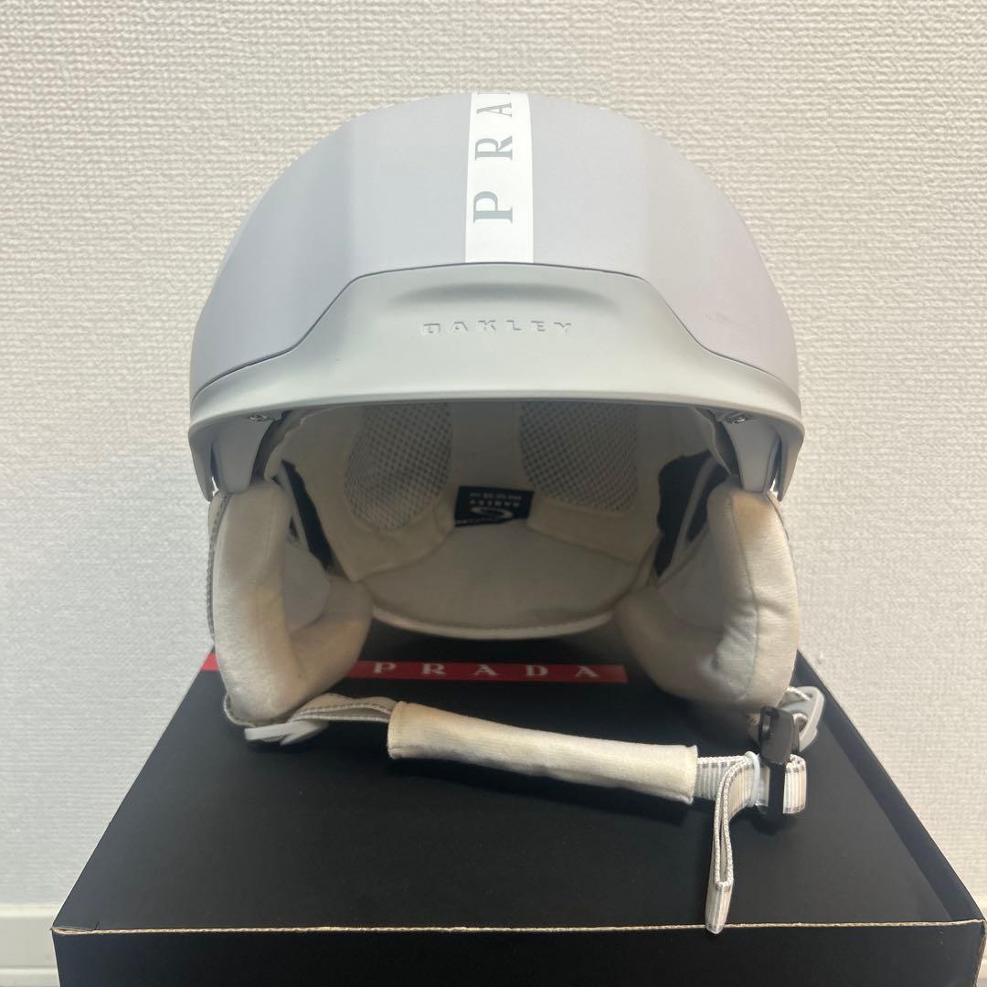 Prada Linea Rossa by Oakley スノーヘルメット M