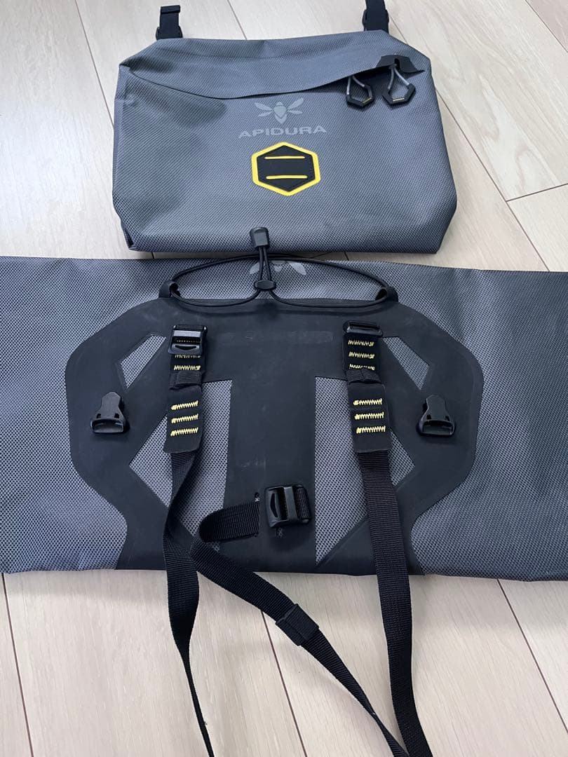 アピデュラ　レア　ハンドルバーバッグ　アクセサリーポケット 中古