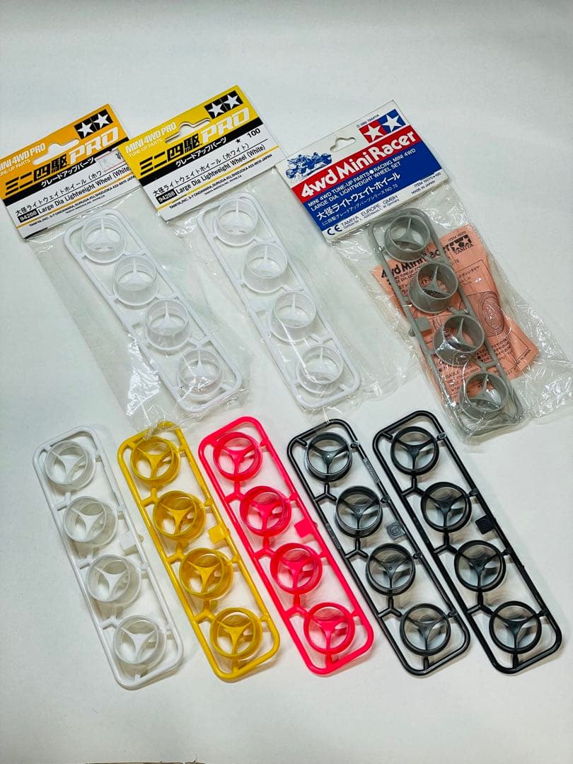 ミニ四駆　大径ライトウェイトホイール　6色8個セット