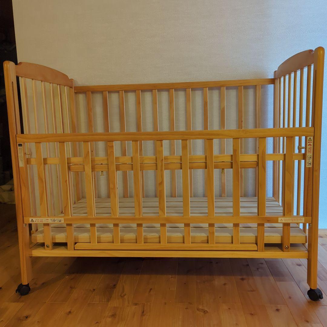 木製ベビーベッド 70x120 cm キャスター付き