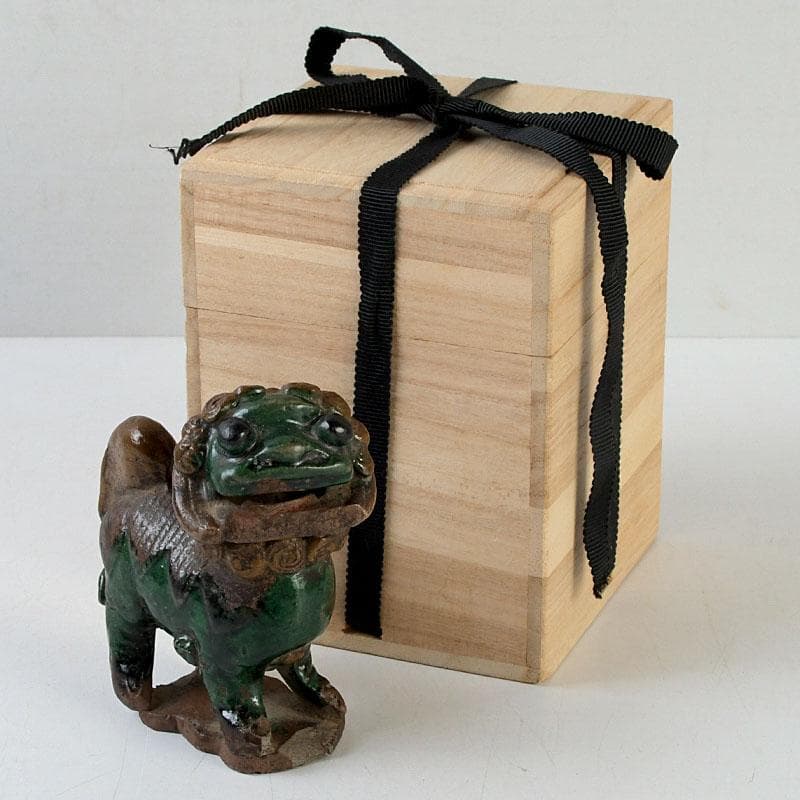 中国　緑釉　神獣　獅子　置物　時代箱　V　9600