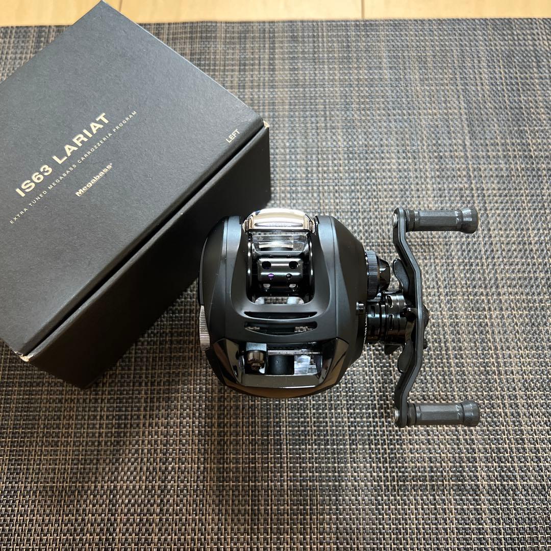 リール Megabass IS63 LARIAT