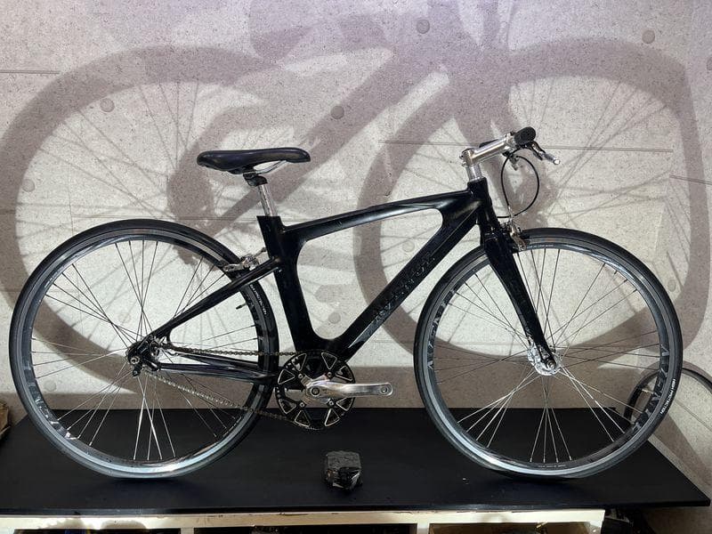 AVENUE シングル 700c クロスバイク