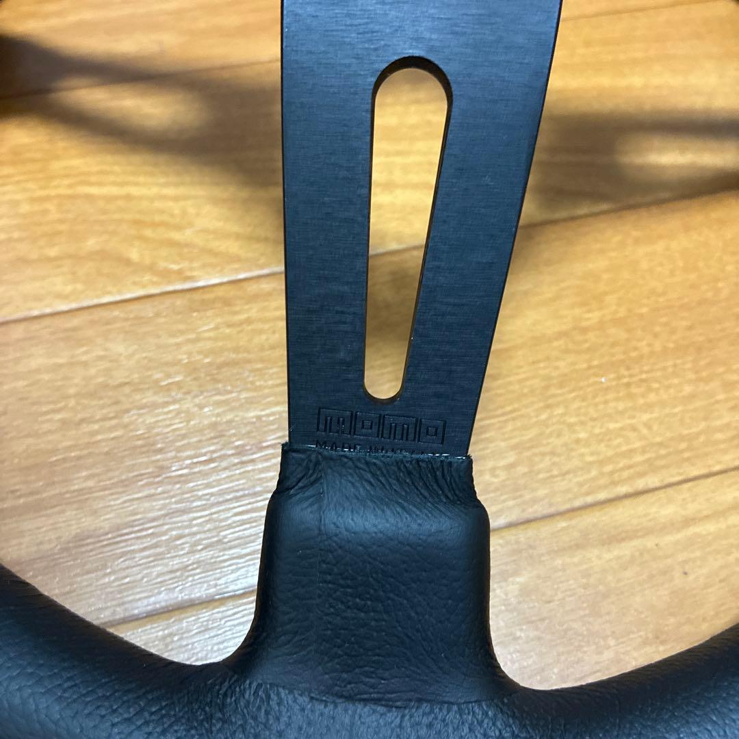 momo ステアリングホイール 黒/紫