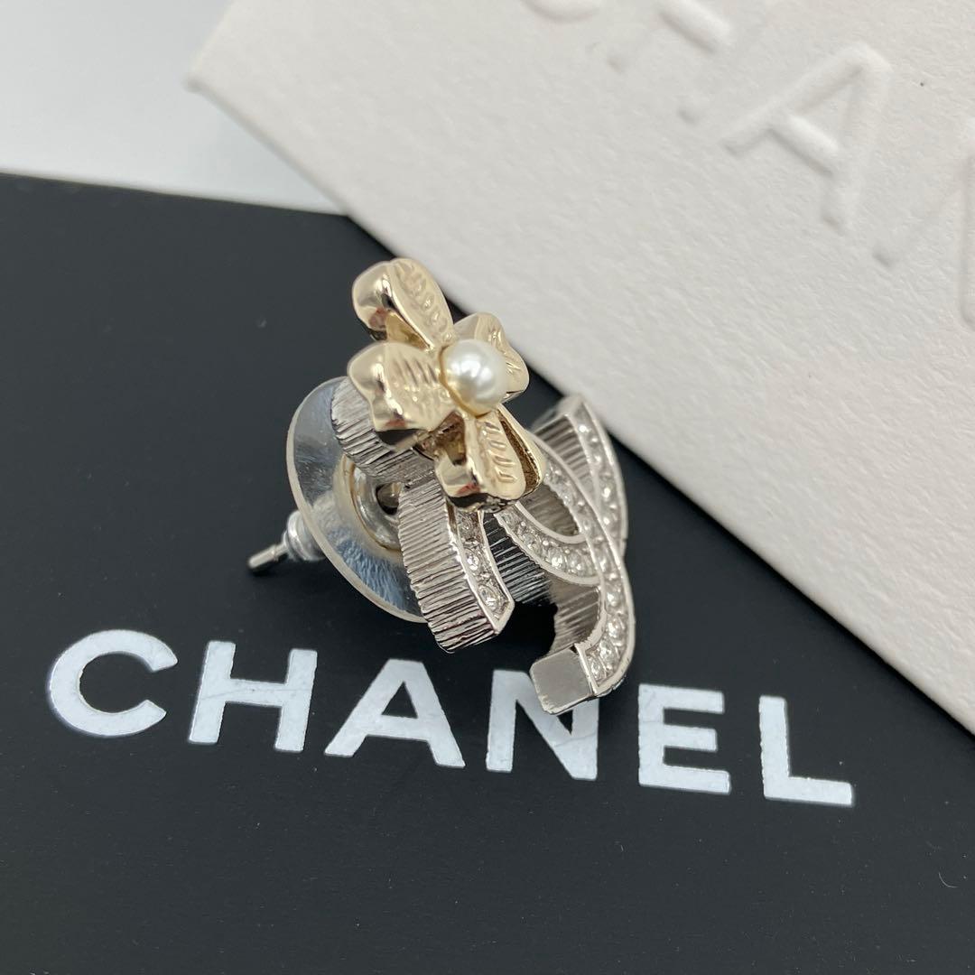 CHANEL ココマーク クローバー ピアス B24K 片耳