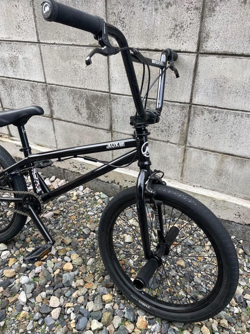 BMX MOTELWORKS AUX:E 20インチ ブラック