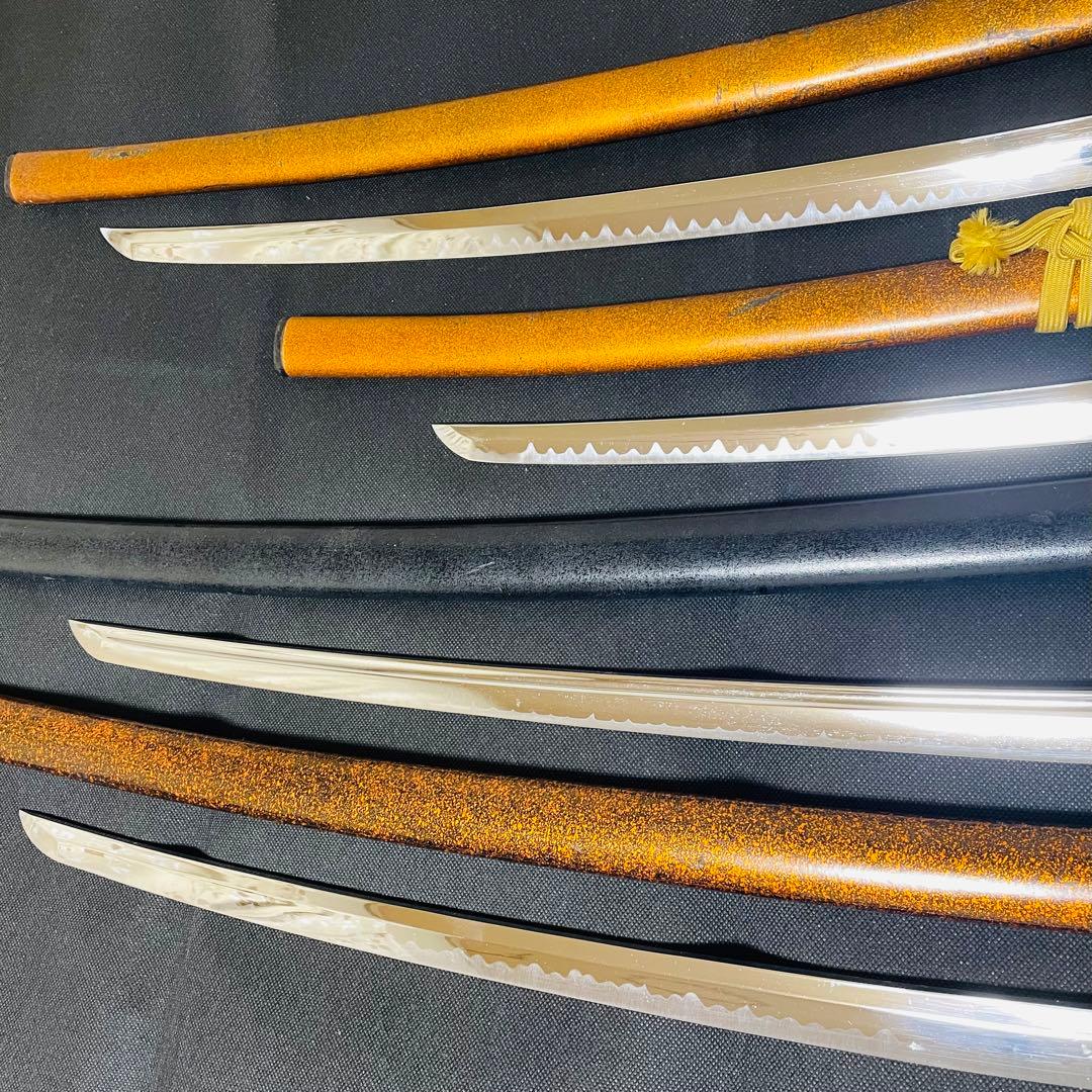 模造刀 のたれ刃紋 居合刀 4本セット 太刀 脇差 コレクション （B02）