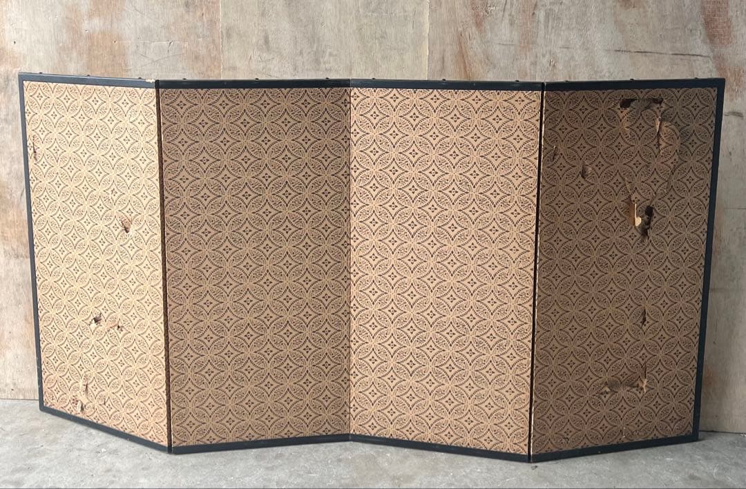 アイリスの花の金屏風