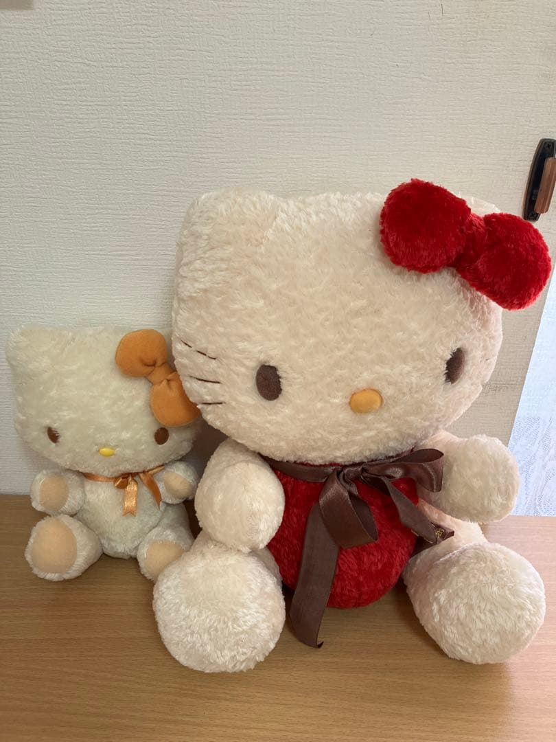 ハローキティー　30周年ぬいぐるみ