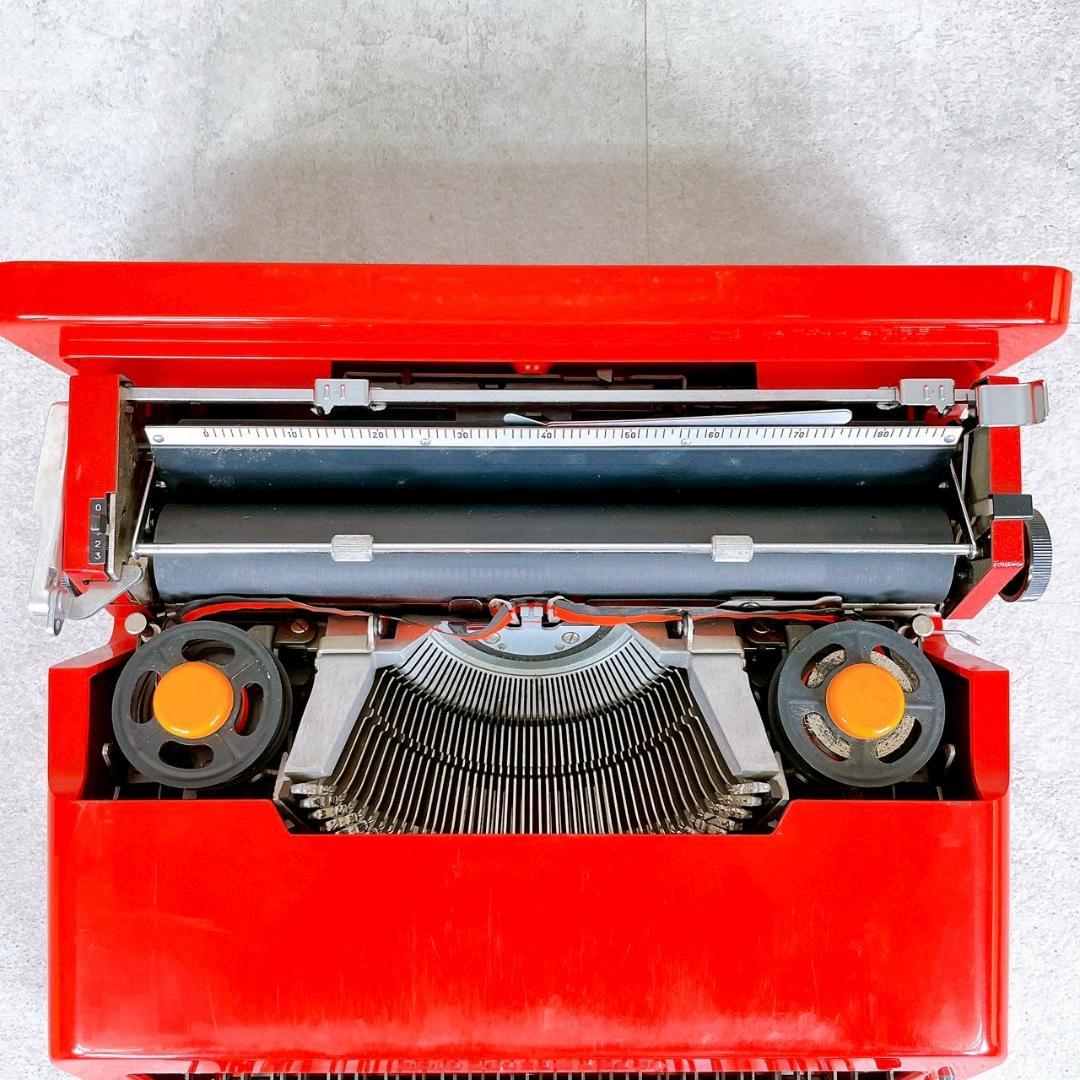 Olivetti Valentine タイプライター 赤 ケース付き 動作未確認