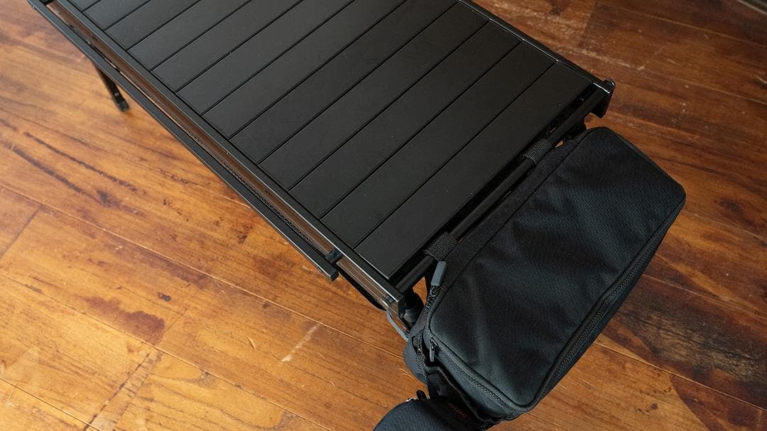 【美品】IGTテーブル ブラック サイドストレージ＆ドリンクホルダー付属