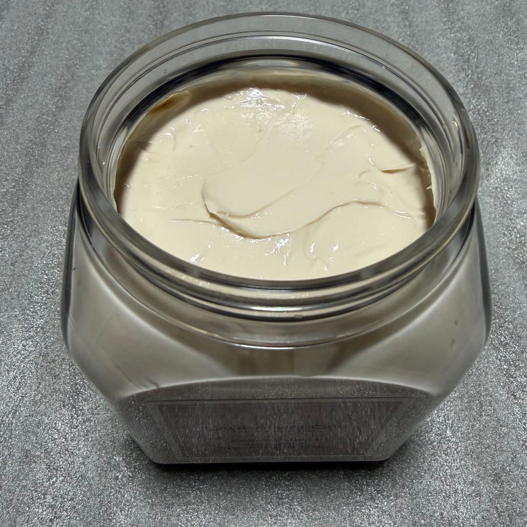 【最終値下げ】ローラメルシエ　ボディクリーム　アンバーバニラ