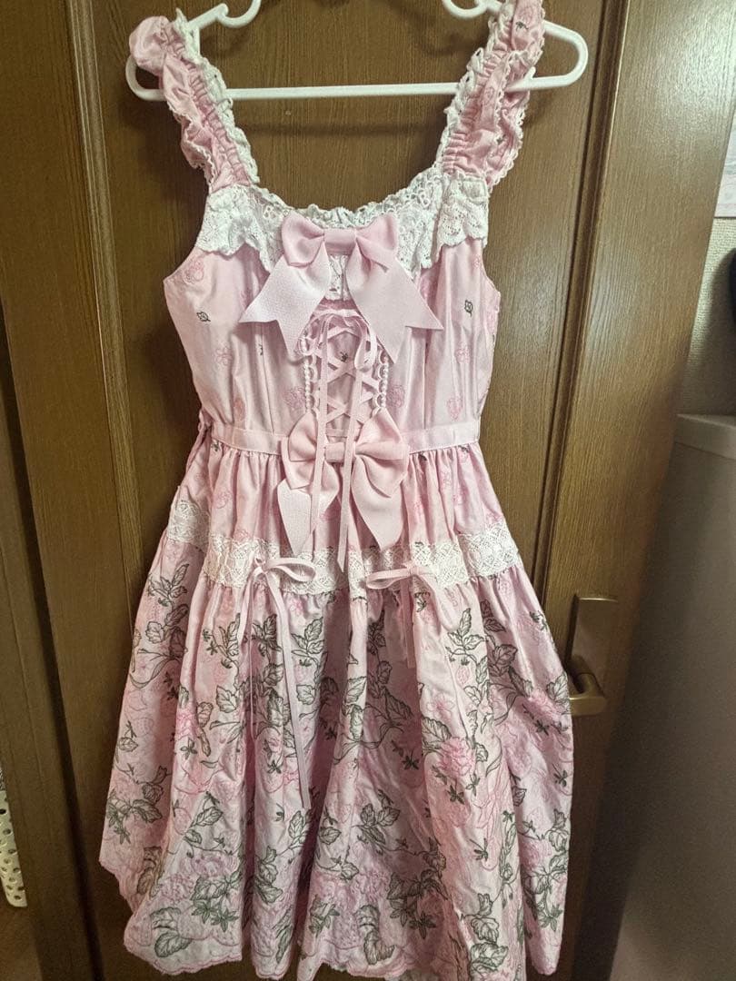 BABY いちご刺繍ジャンパースカート