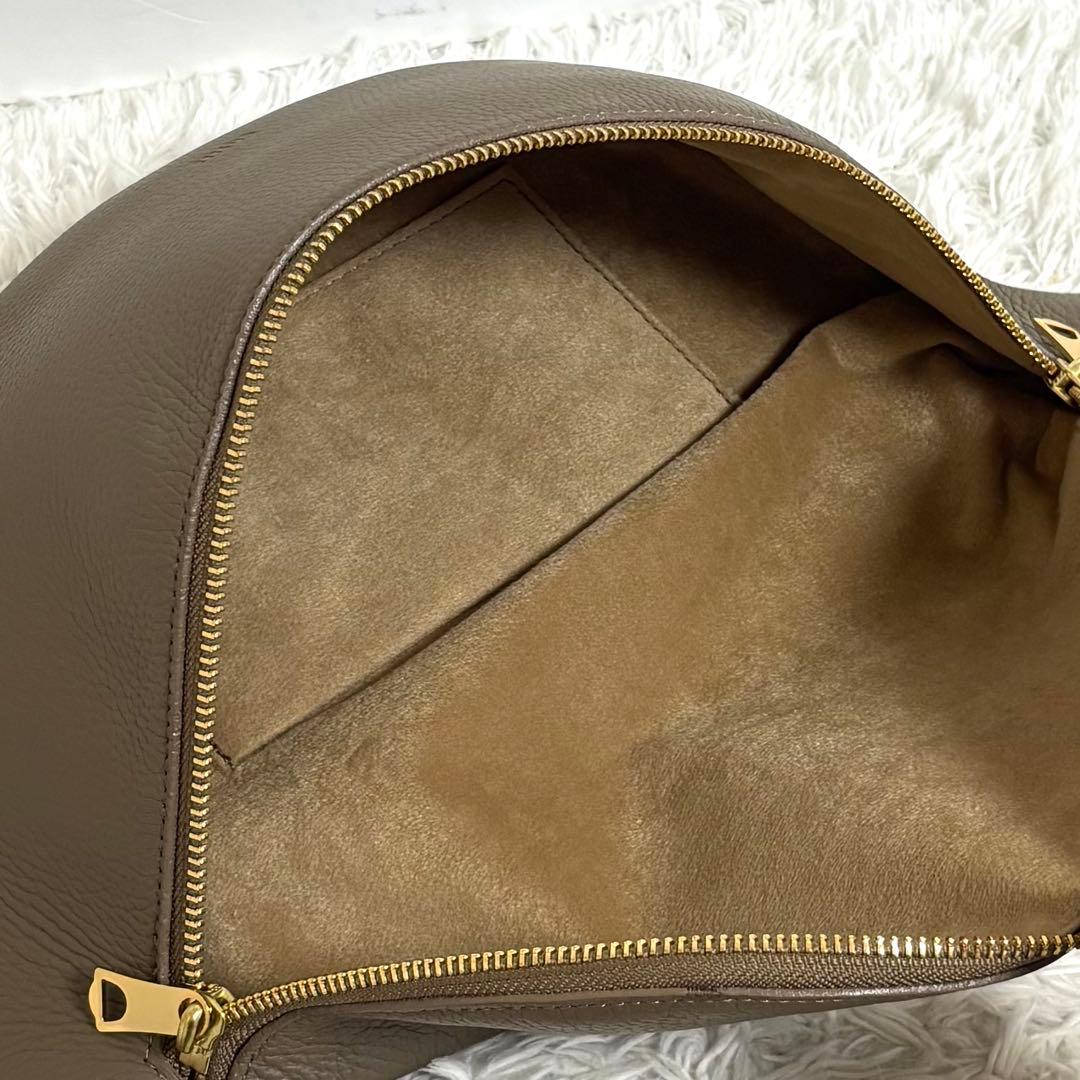 【美品】 ch!iii BAG シュリンクウエストバッグ ボディバッグ レザー