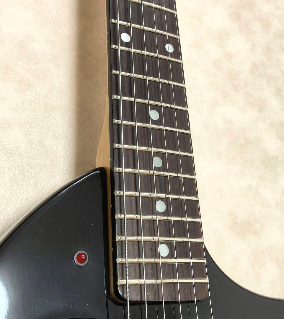 【新品同様！美品！】ZO-3 ブラック アンプ内蔵ミニギター 専用ソフトケース付