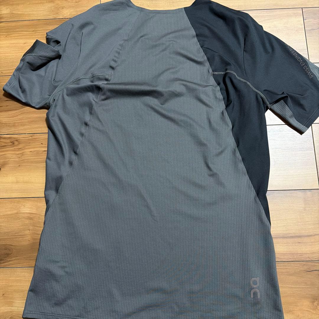 On ULTRA-T サイズM black