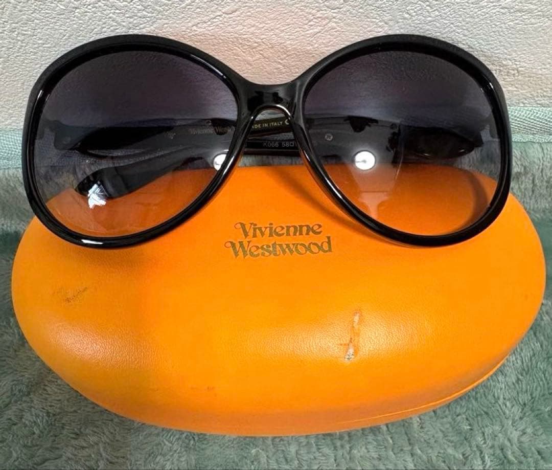 yochan☺︎美品☆ヴィヴィアンウエストウッド　サングラス