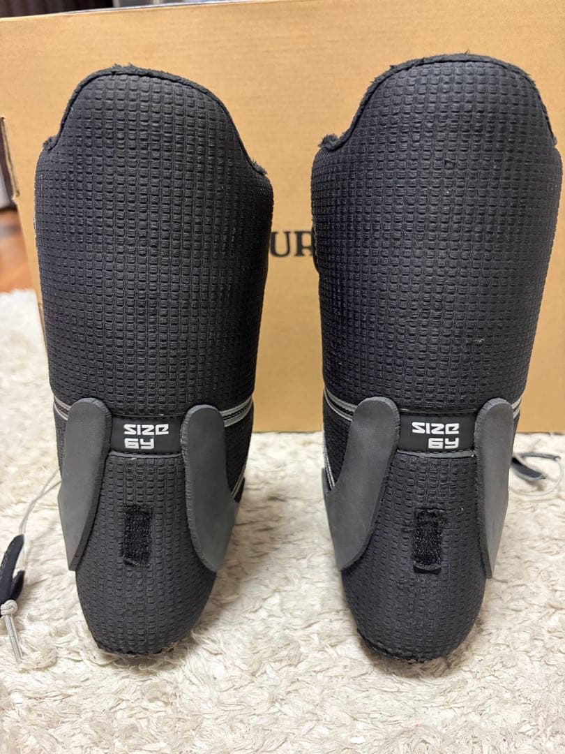 【美品】 BURTON スノーボード ブーツ 24cm 子供用