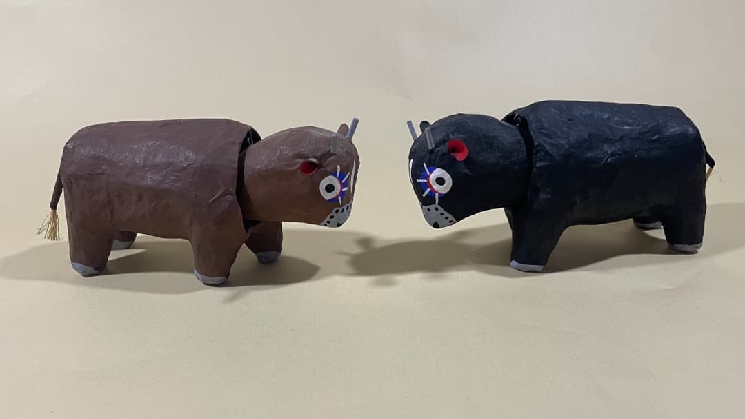 K157・琉球張子　闘牛（ウシアーシ）　郷土玩具、廃絶、民俗、伝統工芸