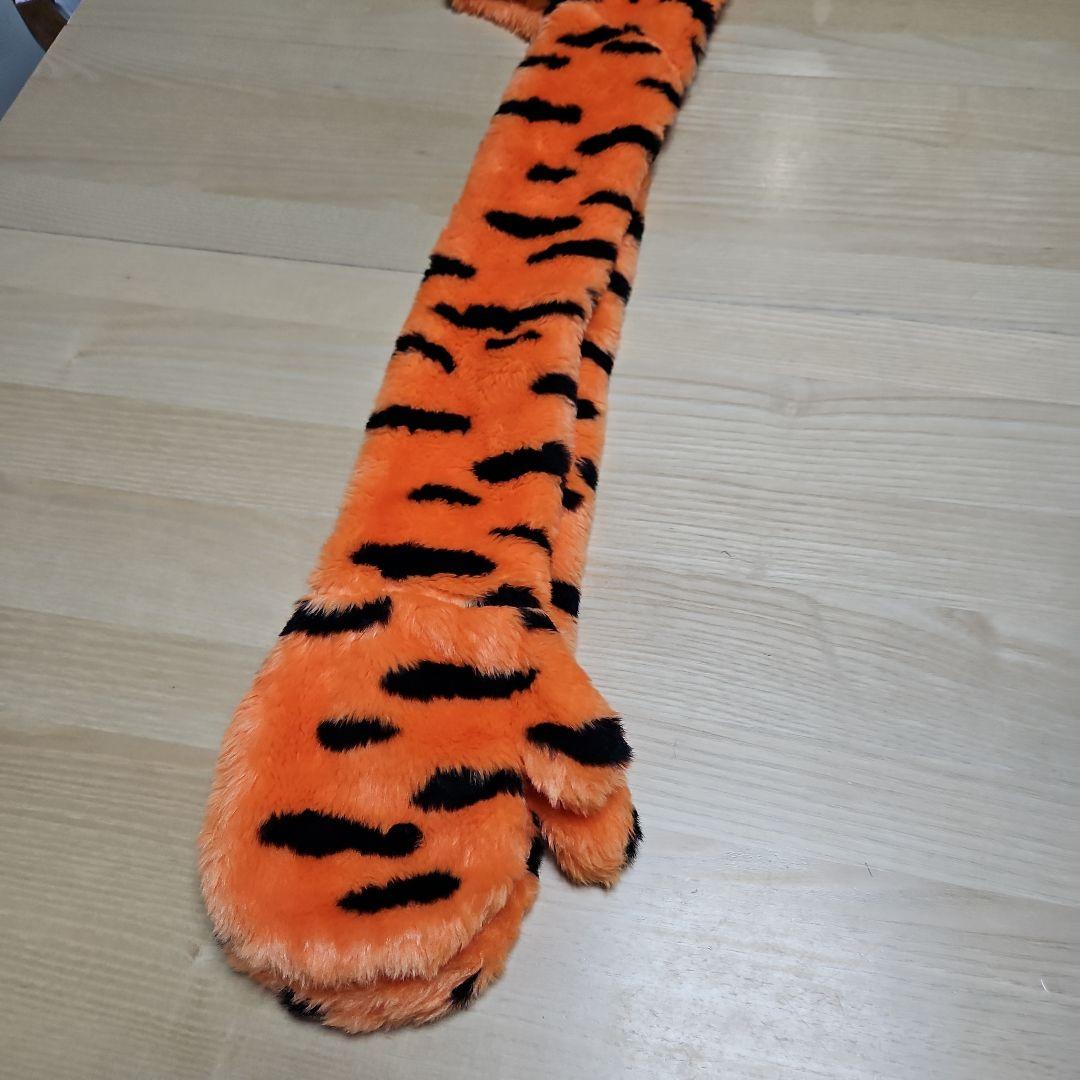 東京ディズニーリゾート　ティガー マフラーキャップ　プーさん