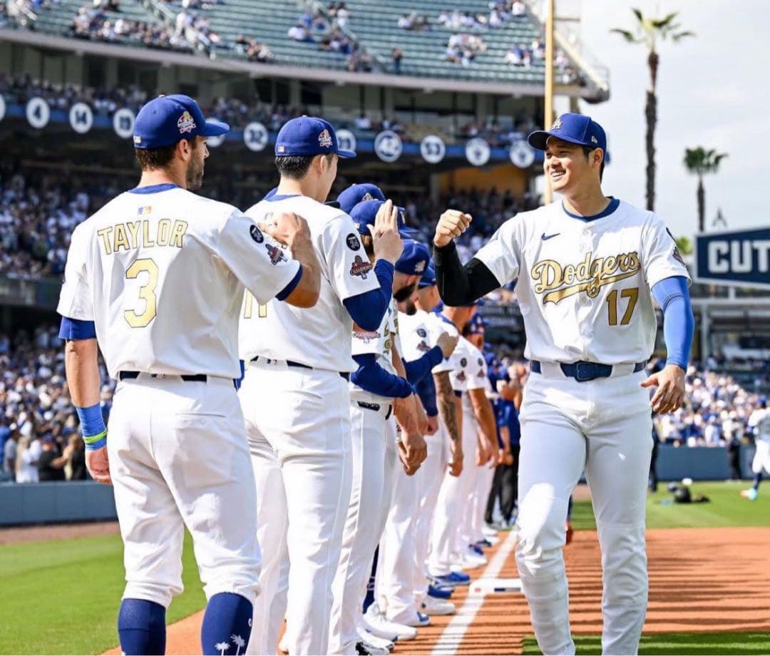 ドジャース ゴールドコレクションユニフォーム 大谷翔平 サイズYthS 子供用