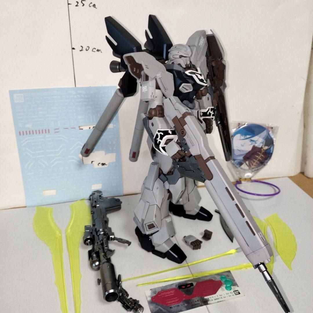 MG1/100 シナンジュスタイン ナラティブ Ver.Ka 塗装完成品ガンプラ