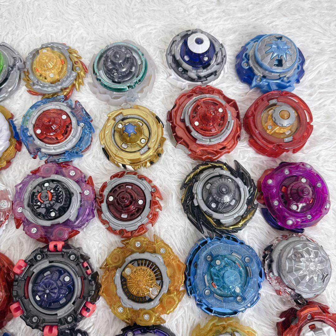 【大量】ベイブレードバースト 計72点 引退品 まとめ DB DU 付属パーツ有
