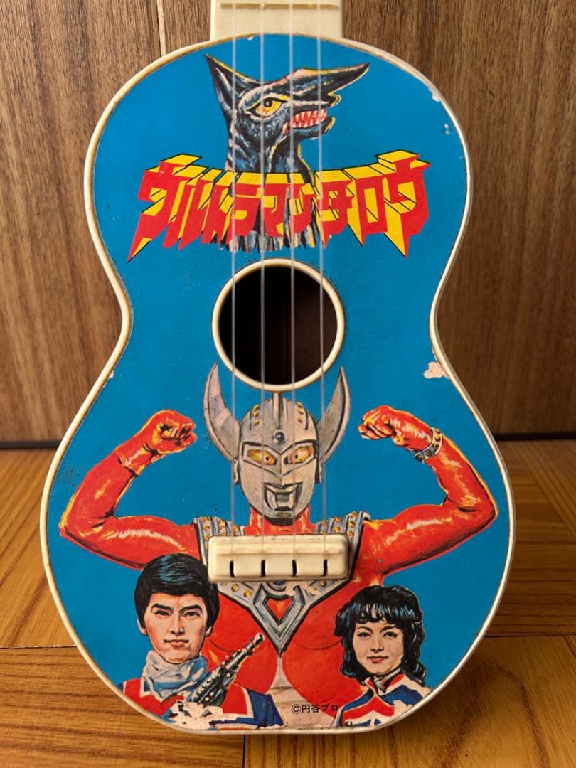 ウルトラマンタロウ ウクレレ