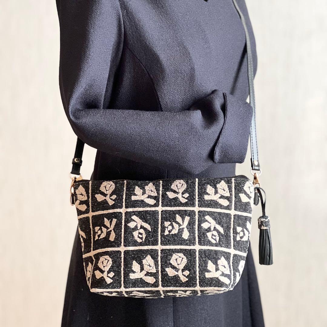 ミナペルホネン Lulu beigeショルダーバッグMB512-101