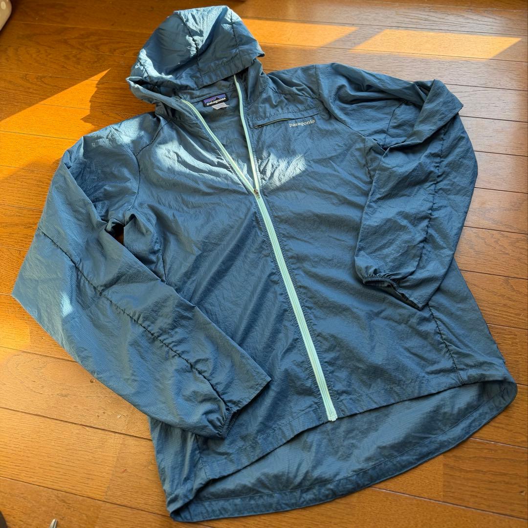 美品 patagonia パタゴニア フーディニジャケット S