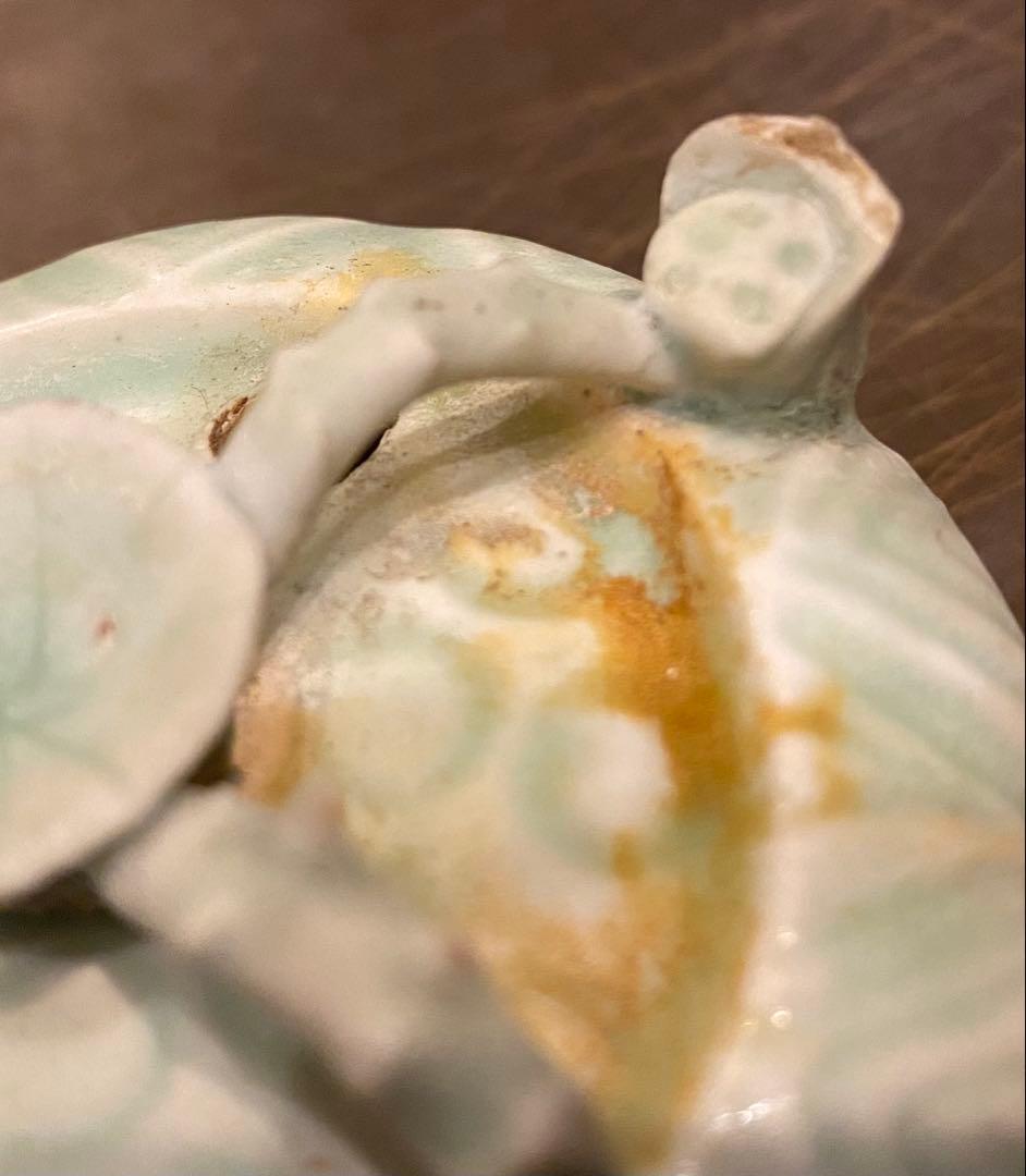 青白磁　水滴　蓮の花　鑑賞台付　　　一輪挿し　ヴィンテージ　レア