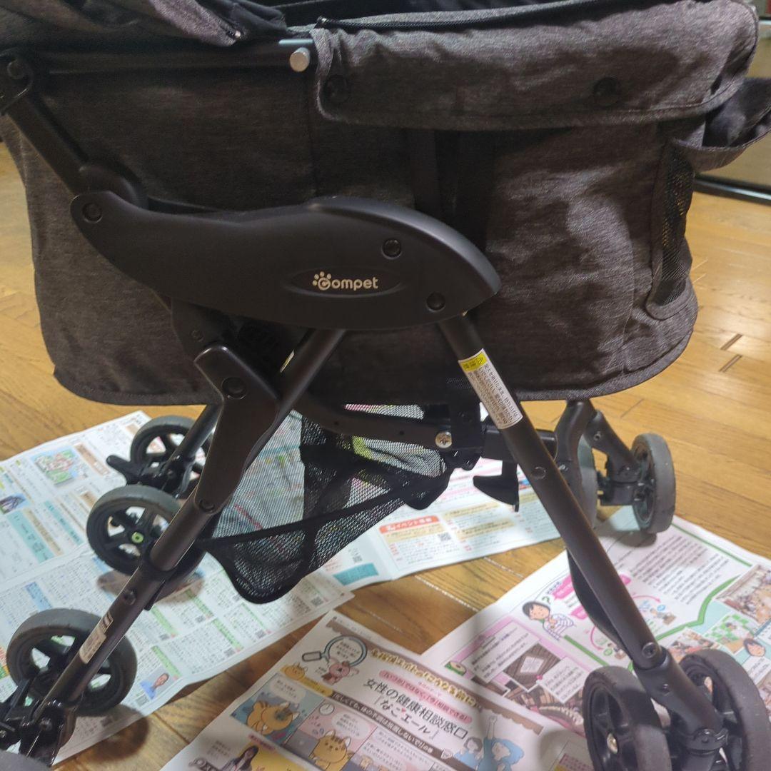 コムペット、ミリミリライト、アルファ　ペットカート 　12キロ以下、２匹以下