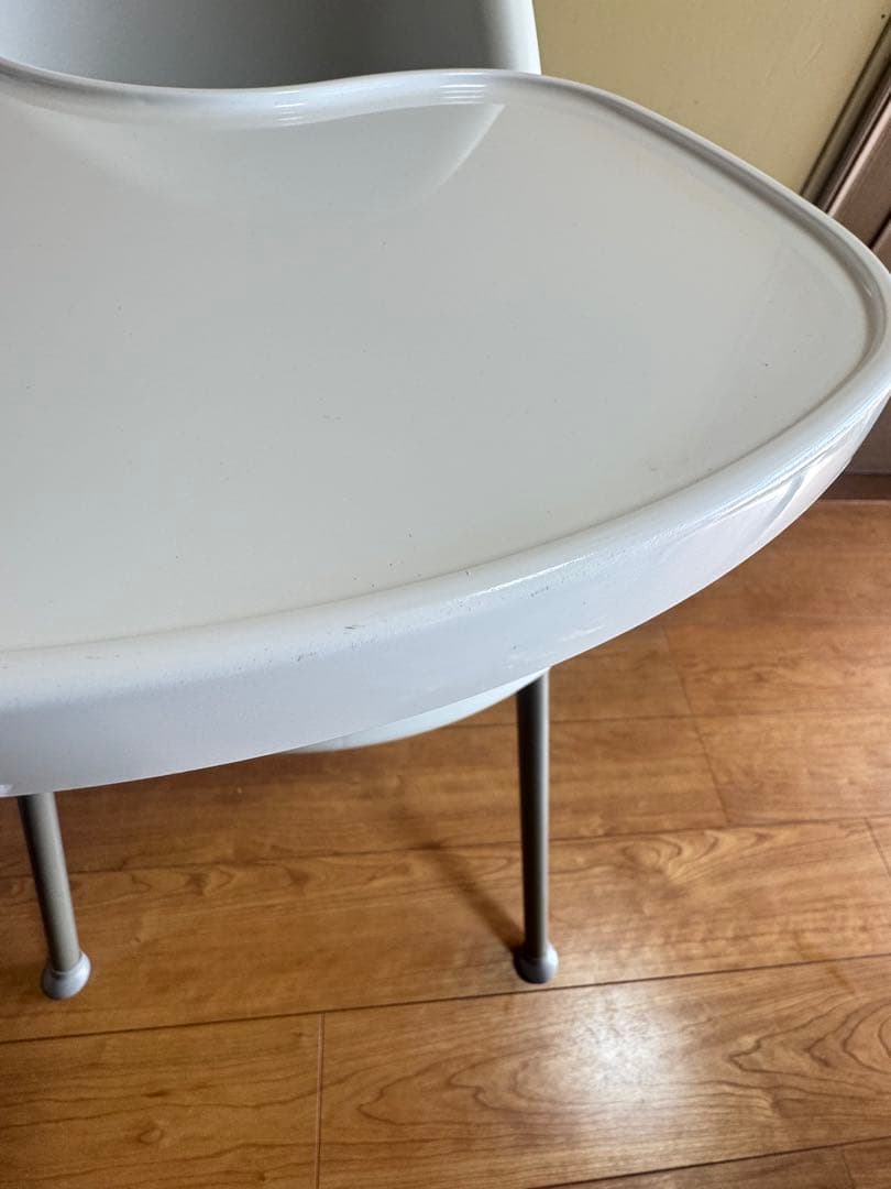 廃盤品　ベビービョルン ハイチェア (ハーネス付) ホワイト/グレー 希少色