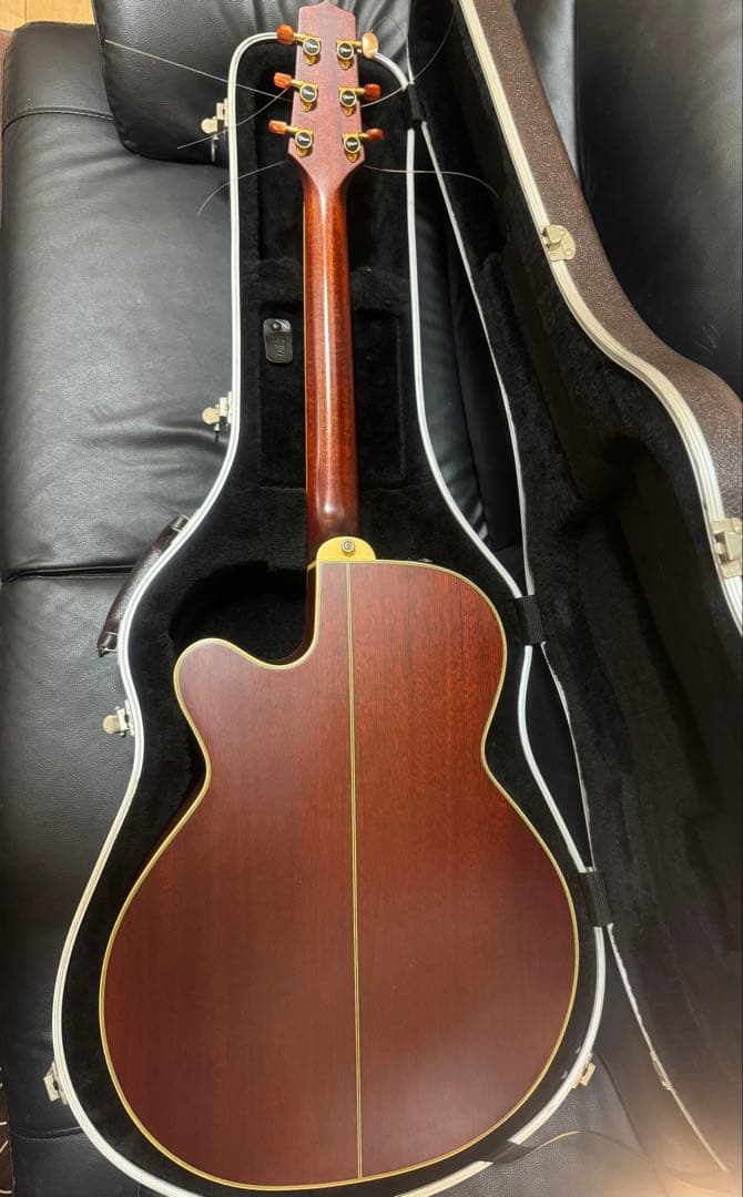 長渕剛　シグネチャーモデル　タカミネTN-520BS