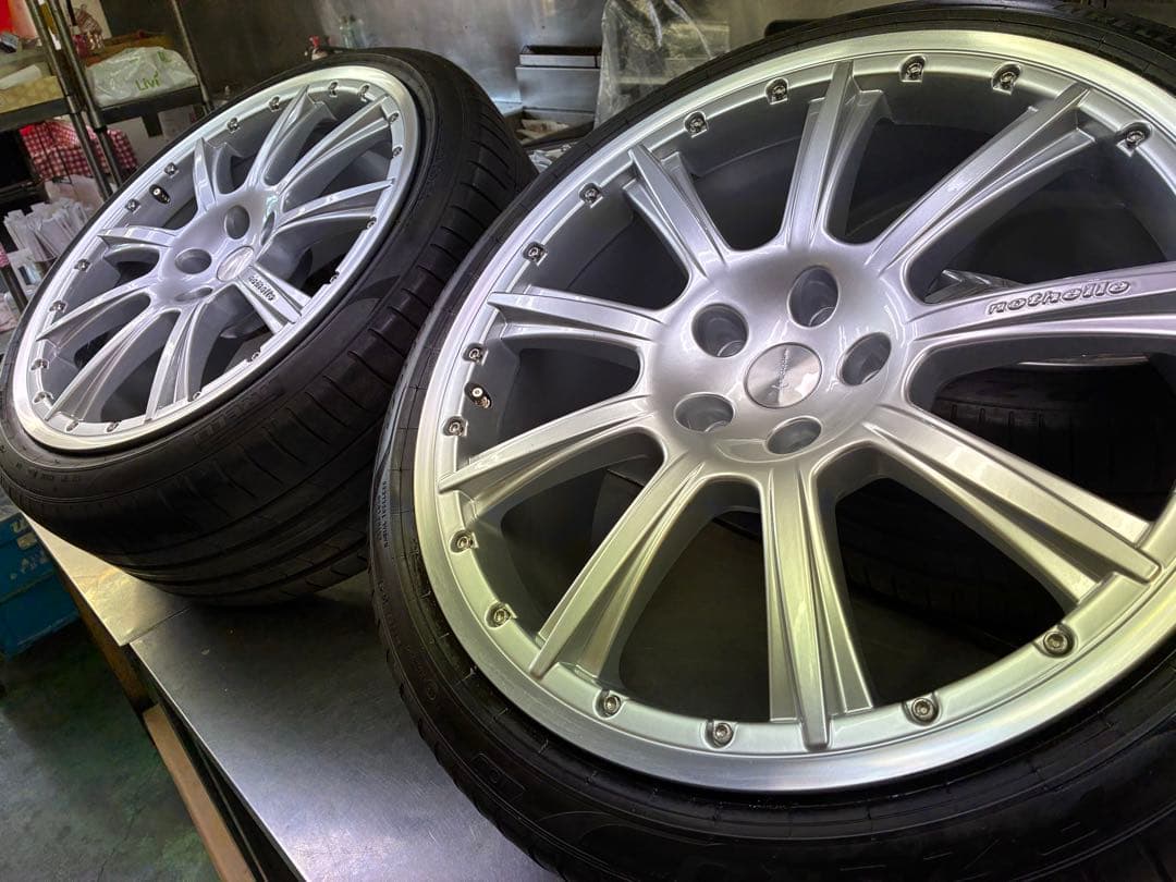 ポルシェカイエン、アウディQ7 22インチ新品ホイールと中古タイヤセット