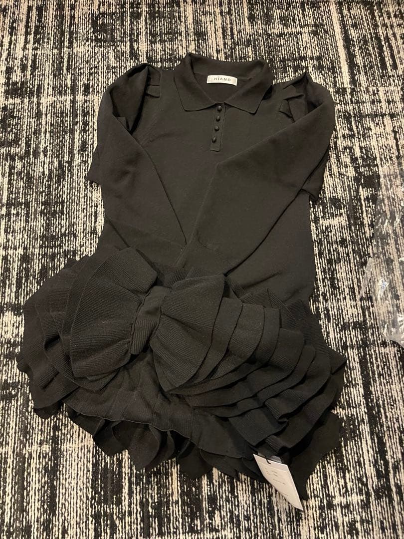 ワンピース HIAND Ruffled-Hem Polo Dress