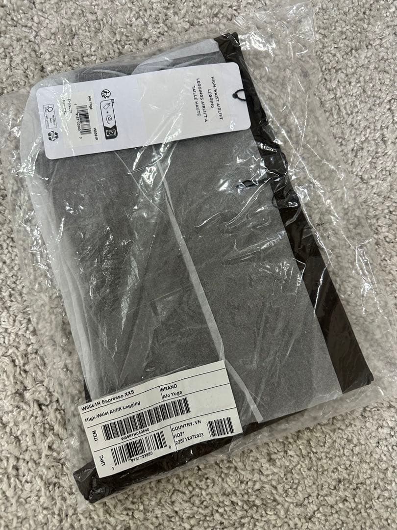 alo yoga⭐︎レギンス