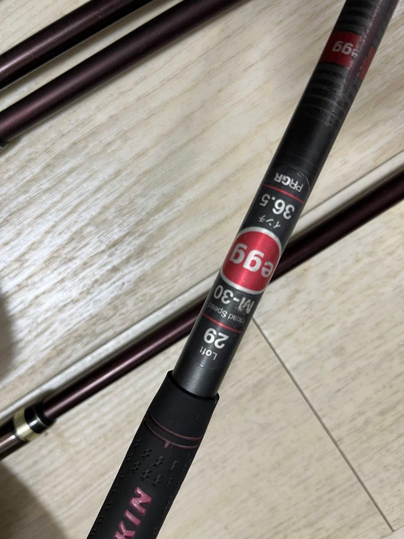 レディース！ぶっ飛び名器！PRGR egg PC-01アイアン5本M-30(L)